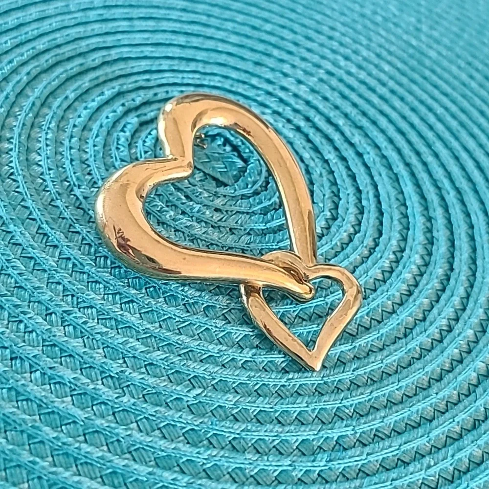 Elegant Gold Toned Double Heart Brooch